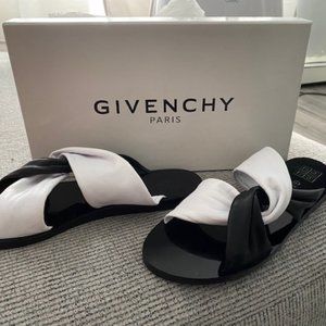 Givenchy Parisian Crisscross Flat Leather Sandals